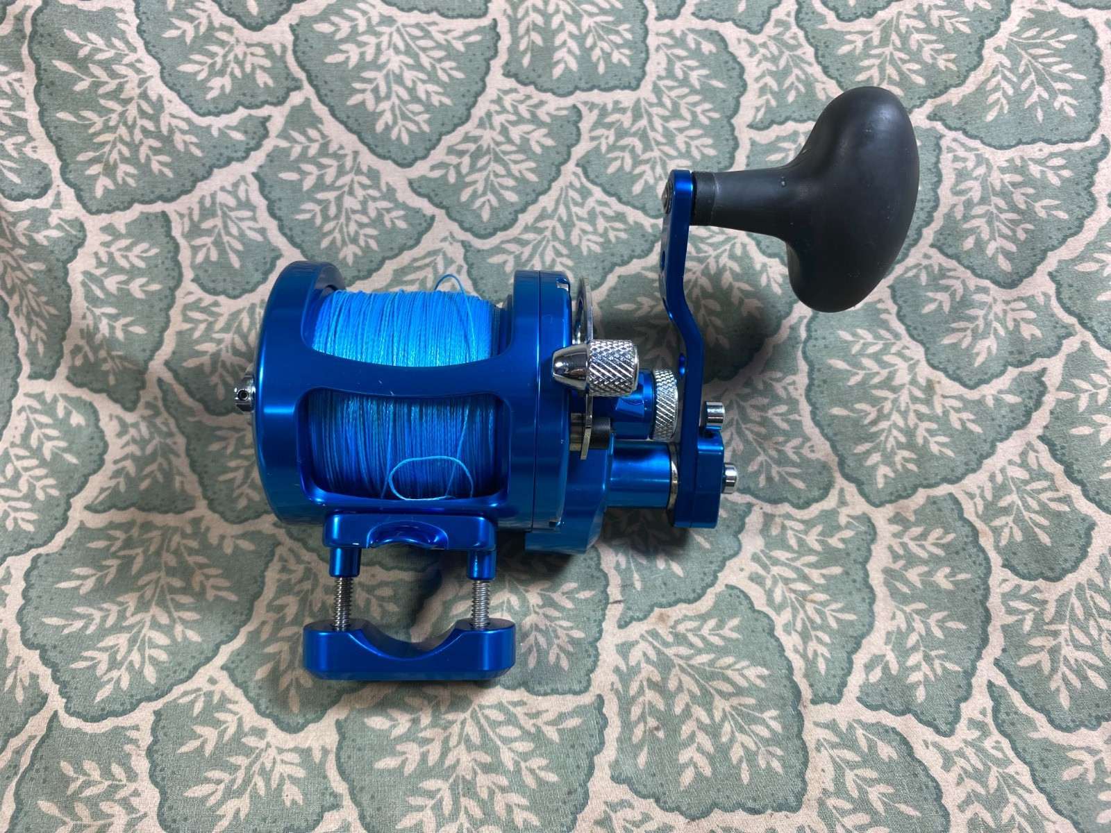 Avet MXL 6/4  MC Raptor Two-Speed Right Hand Lever Drag Fishing Reel