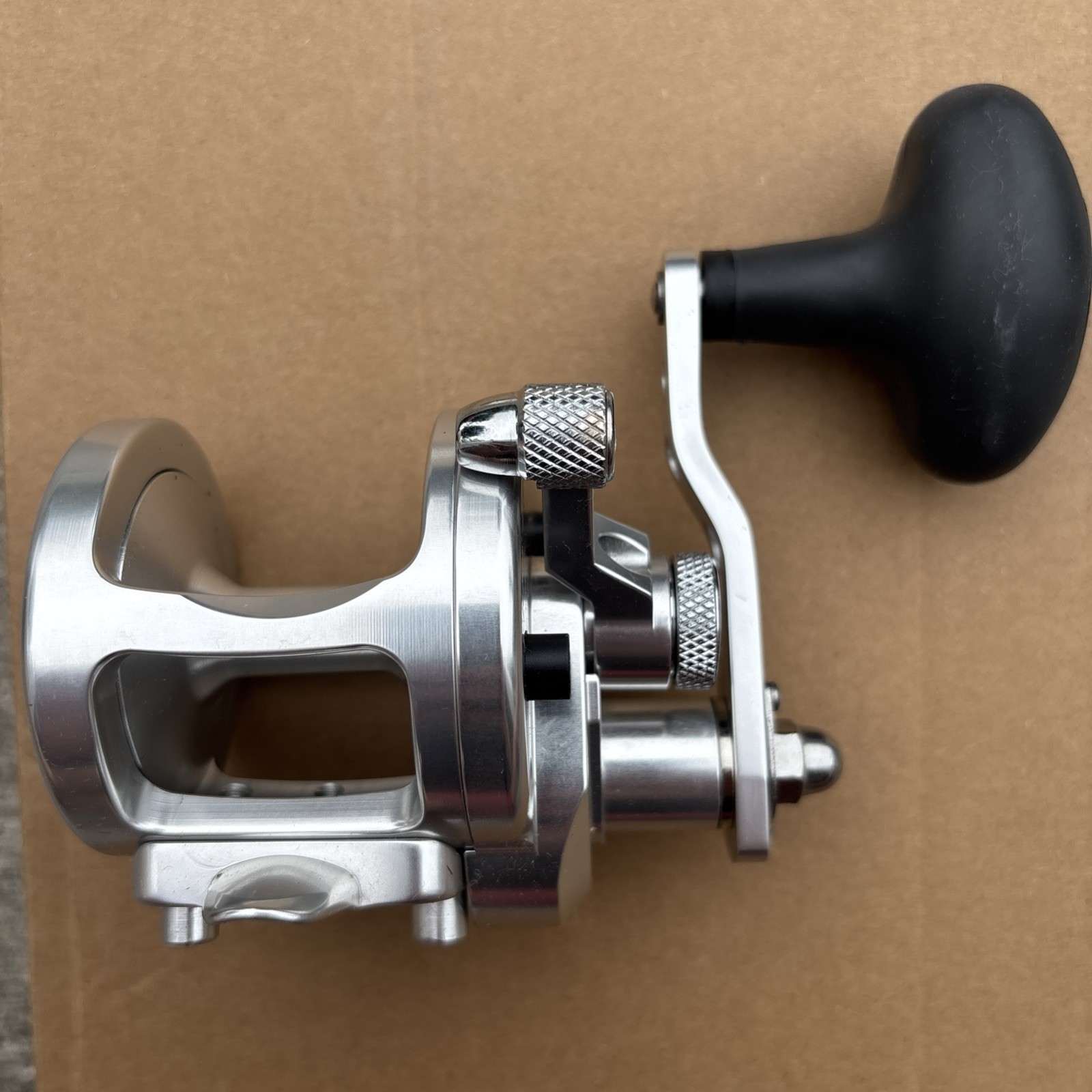 AVET SX 5.3 MasterCast (MC) One Speed- In Box and Used 5 Times Great Condition!