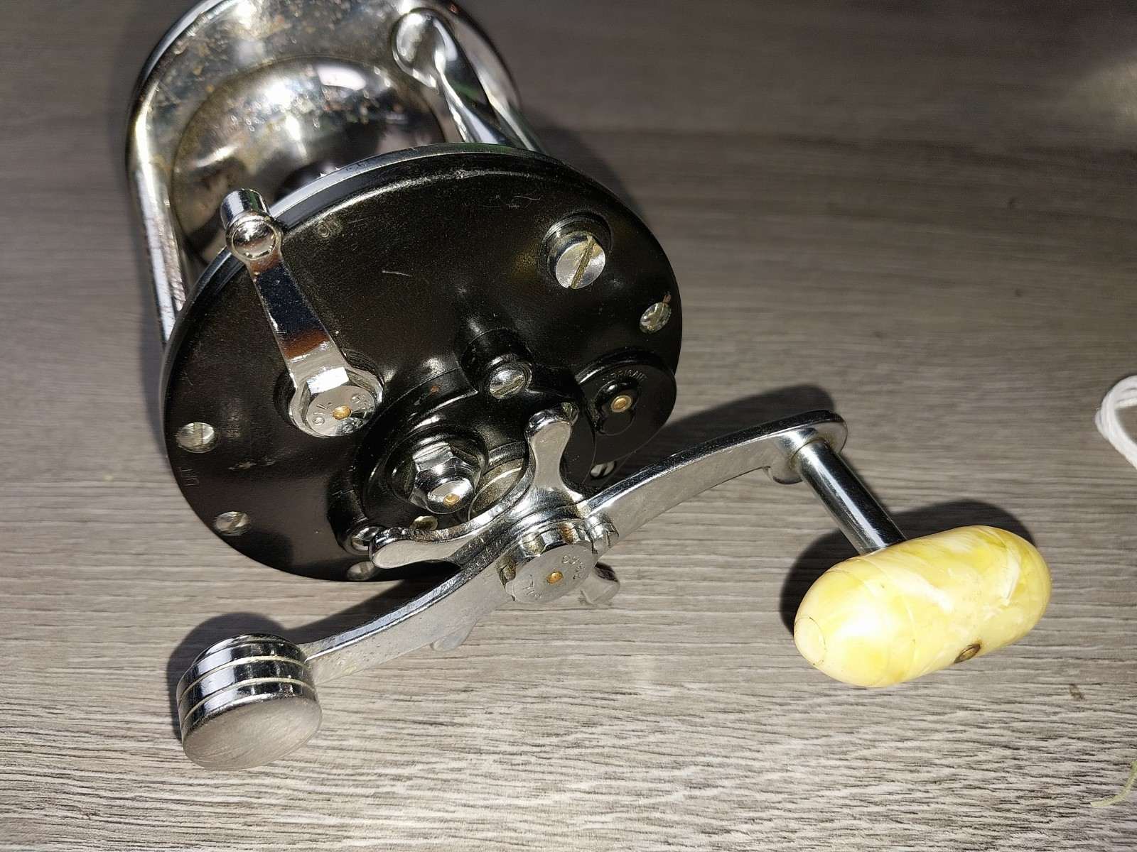 Penn Leveline 350 Saltwater Fishing Reel Nice and Clean