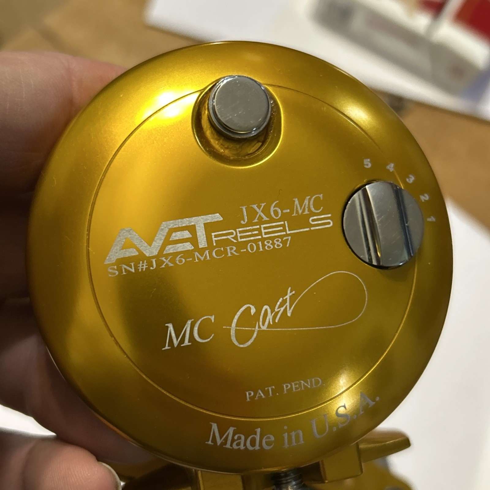 Avet JX 6/3 MC Cast Gold Lever Drag Saltwater Conventional Reel USA