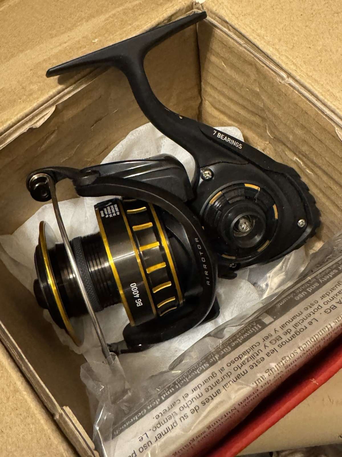 Daiwa BG 4000 Spinning Fishing Reel New In Box