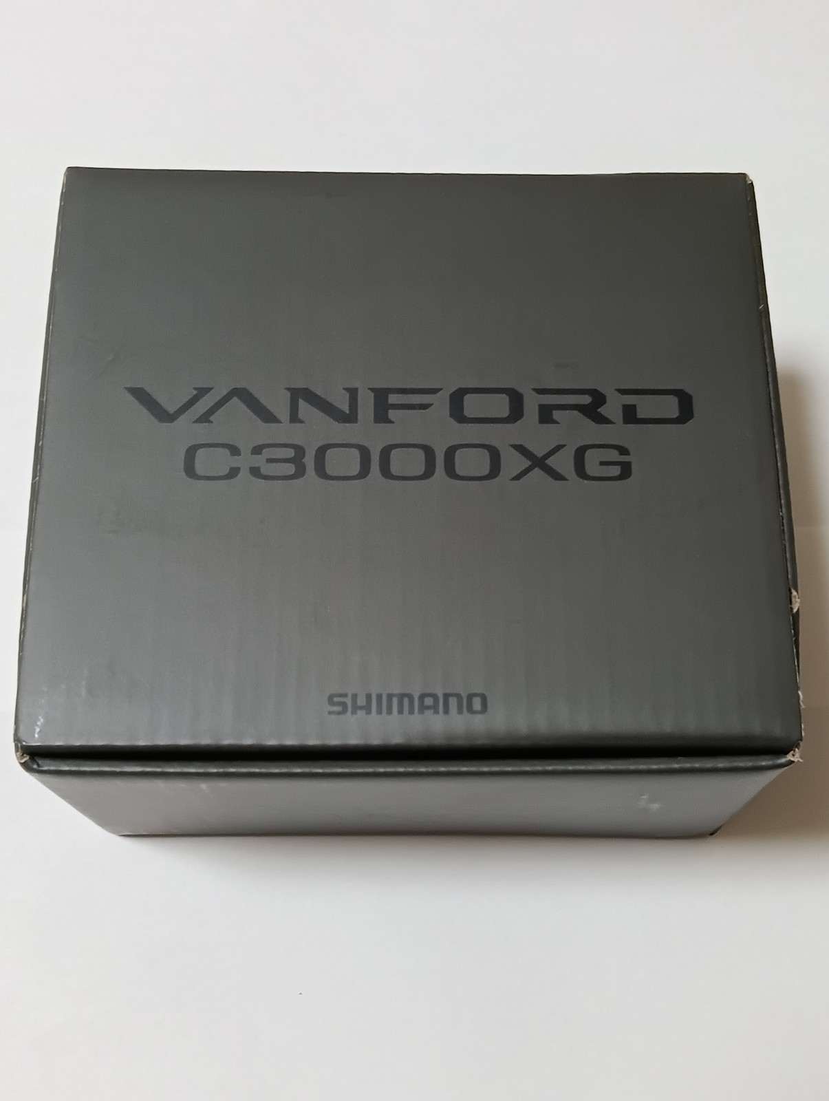 Shimano 24 VANFORD C3000XG Spinning Reel in Box New