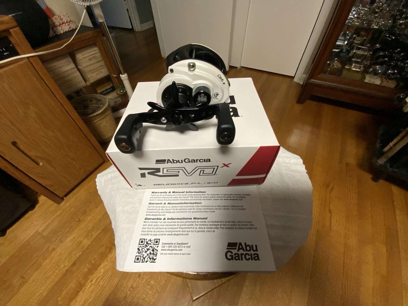 AMBASSADEUR FISHING REEL REVO X 5XWL—L  LEVELWIND WITH BOX VERY NICE LOOK ✅👀✅