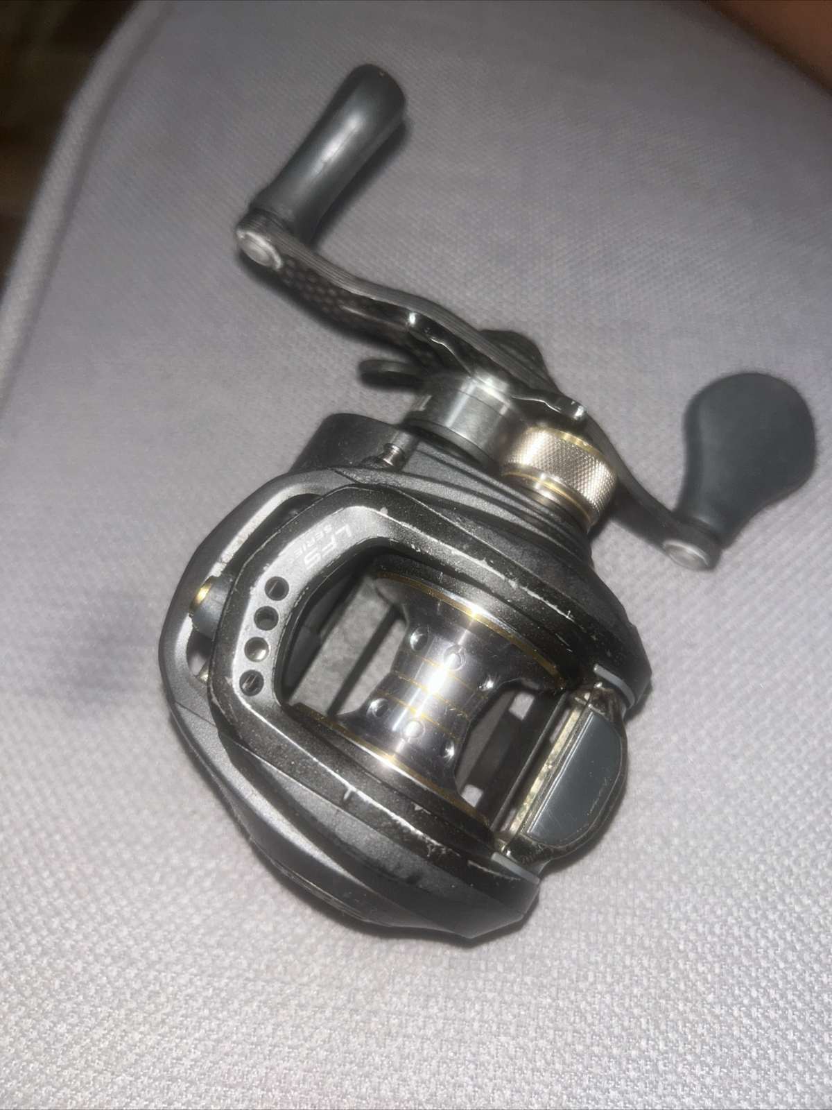 Lew’s Tournament Speed Spool LFS Baitcasting Reel Right Hand TPG1H   6.8:1 ￼