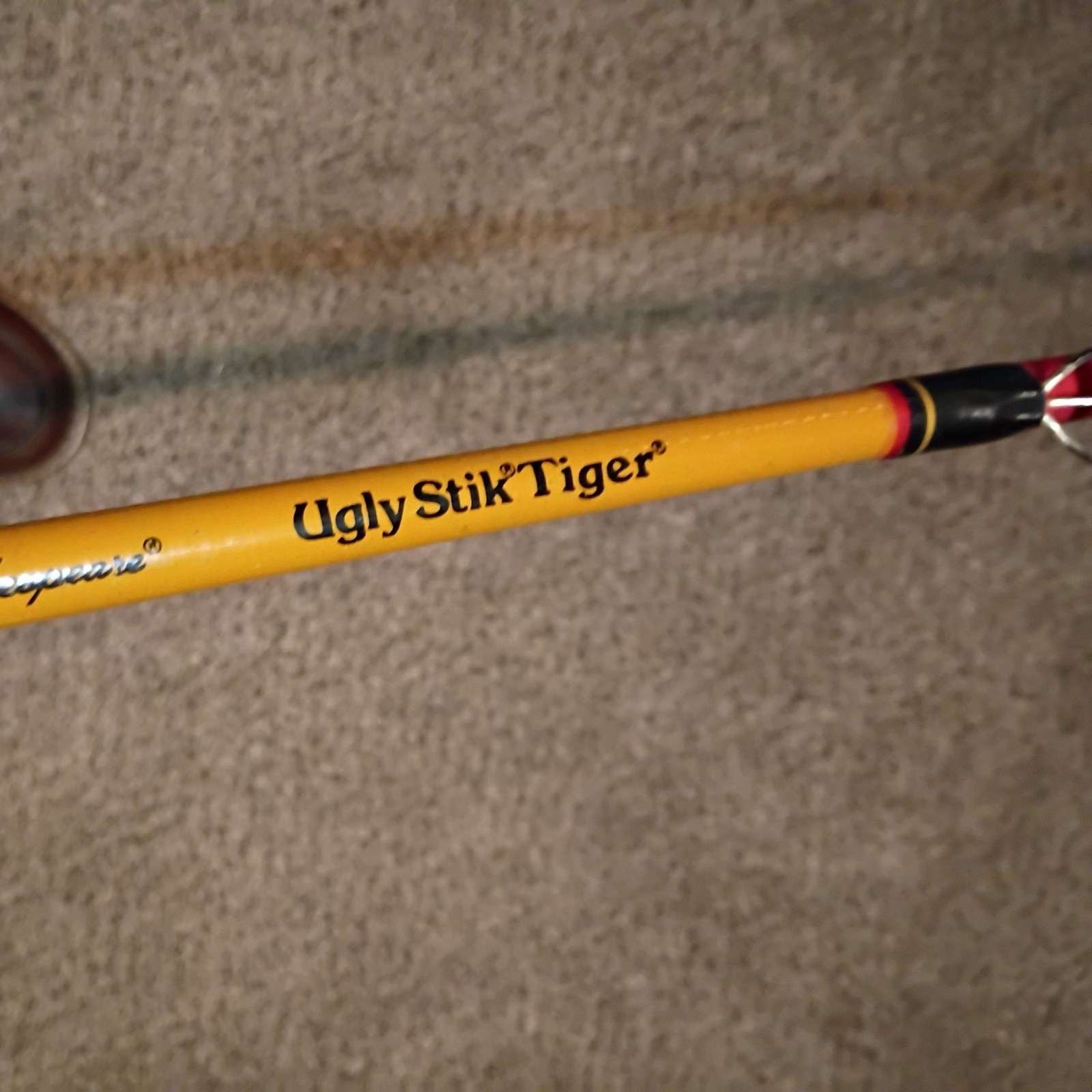 Shakespeare Ugly Stik Tiger One Piece Spinning Rod 7 ft~1 piece~Medium power