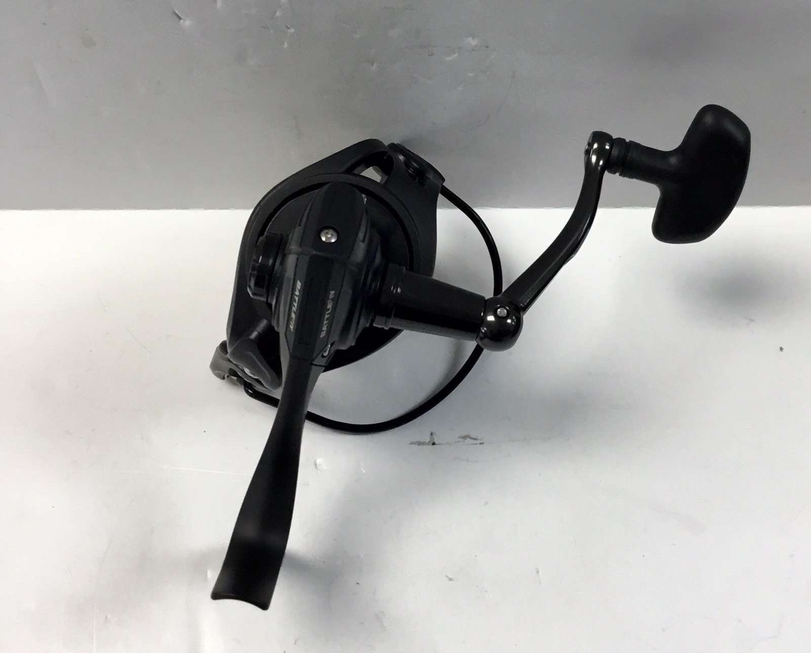 PENN Battle IV 4000 Saltwater Fishing Spinning Reel BTLIV4000