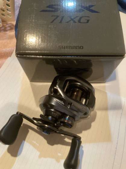Shimano 24 SLX 71 XG Baitcast Reel Left Hand from Japan