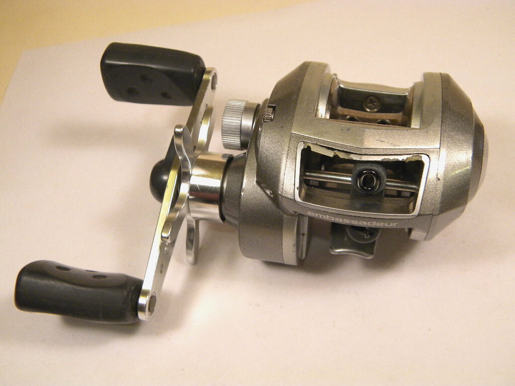 Abu Garcia Revo S 9BB baitcast reel 1600 17/03