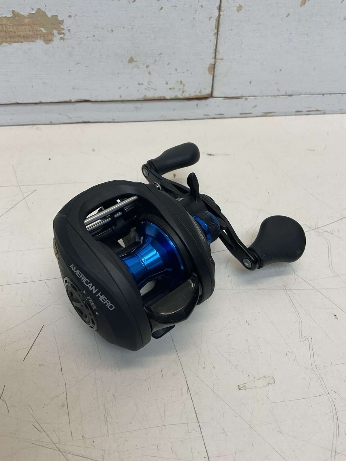 Lew’s American Hero 6.4:1 Right Hand Casting Reel AH1HG