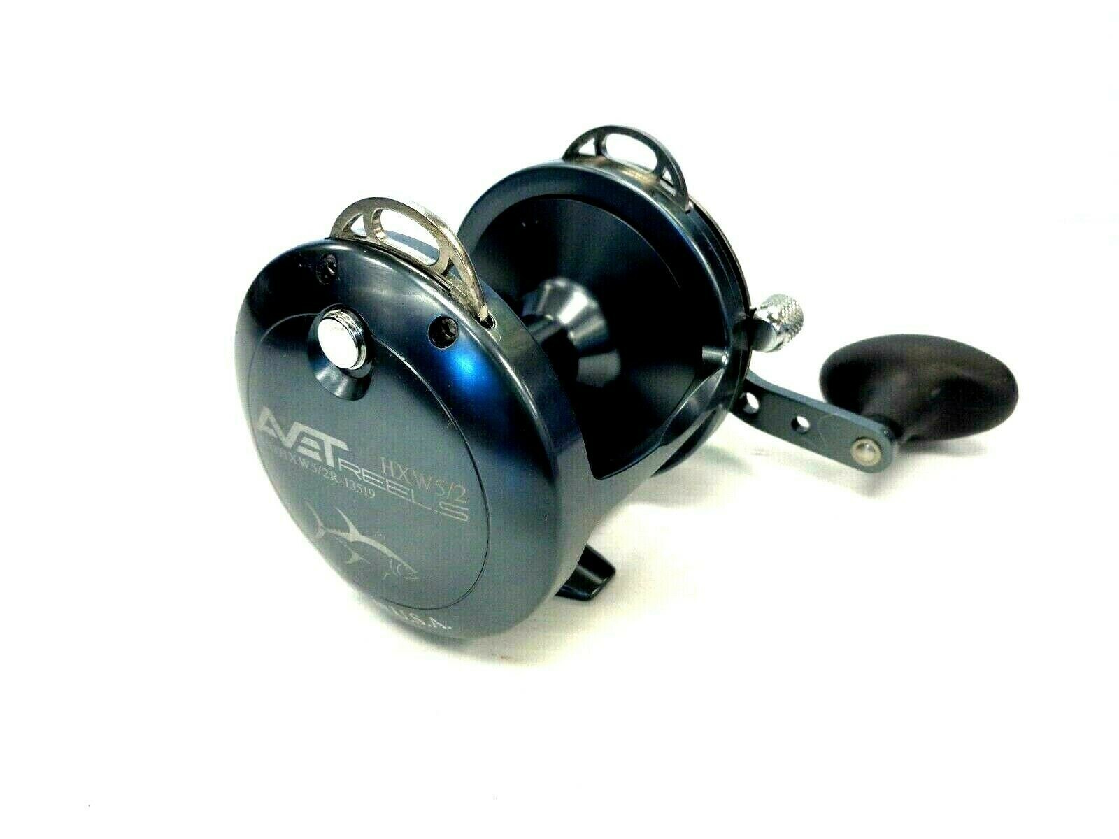 Avet HXW5/2 Two-Speed Lever Drag Reel HXW 5/2 – Right Handed – GUNMETAL – NEW