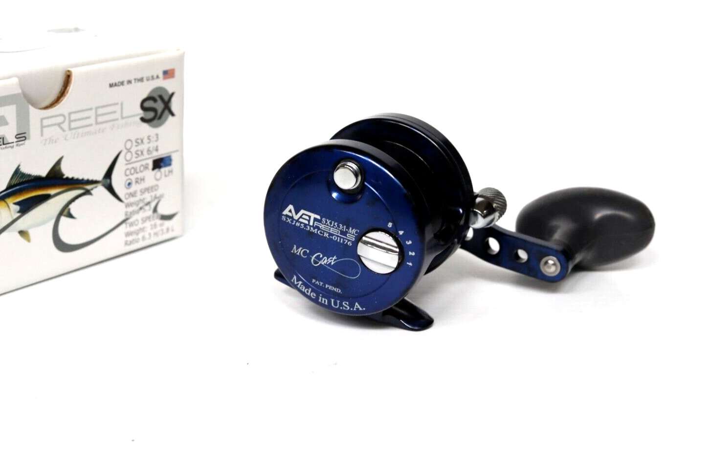 Avet SXJ5.3 MC Single Speed Lever Drag Reel – Right Hand – BLUE CAMO – New