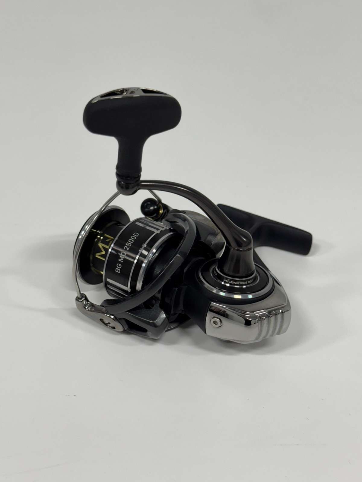 Daiwa BG MQ 2500D Spinning Fishing Reel – 6.2:1 Gear Ratio – BGMQ2500D