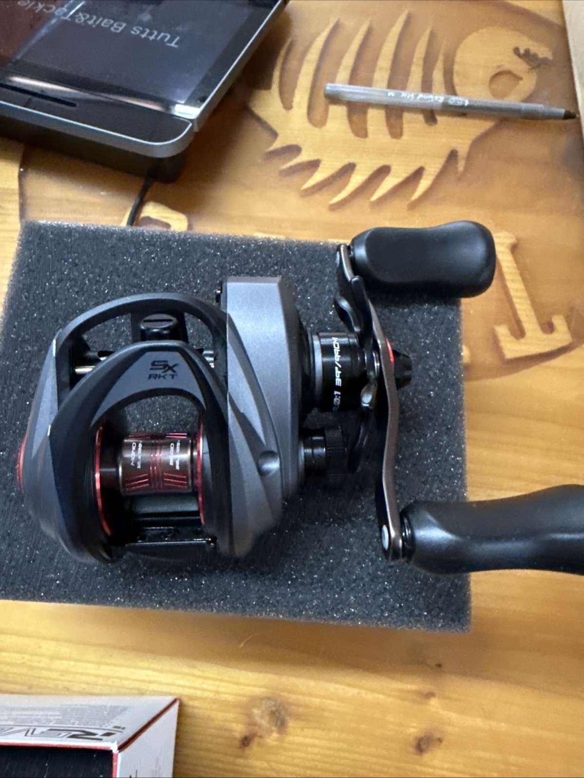 Abu Garcia REVO5 SX ROCKET Series RH 5th Generation Bait Reel REVO5 SX 9.0:1