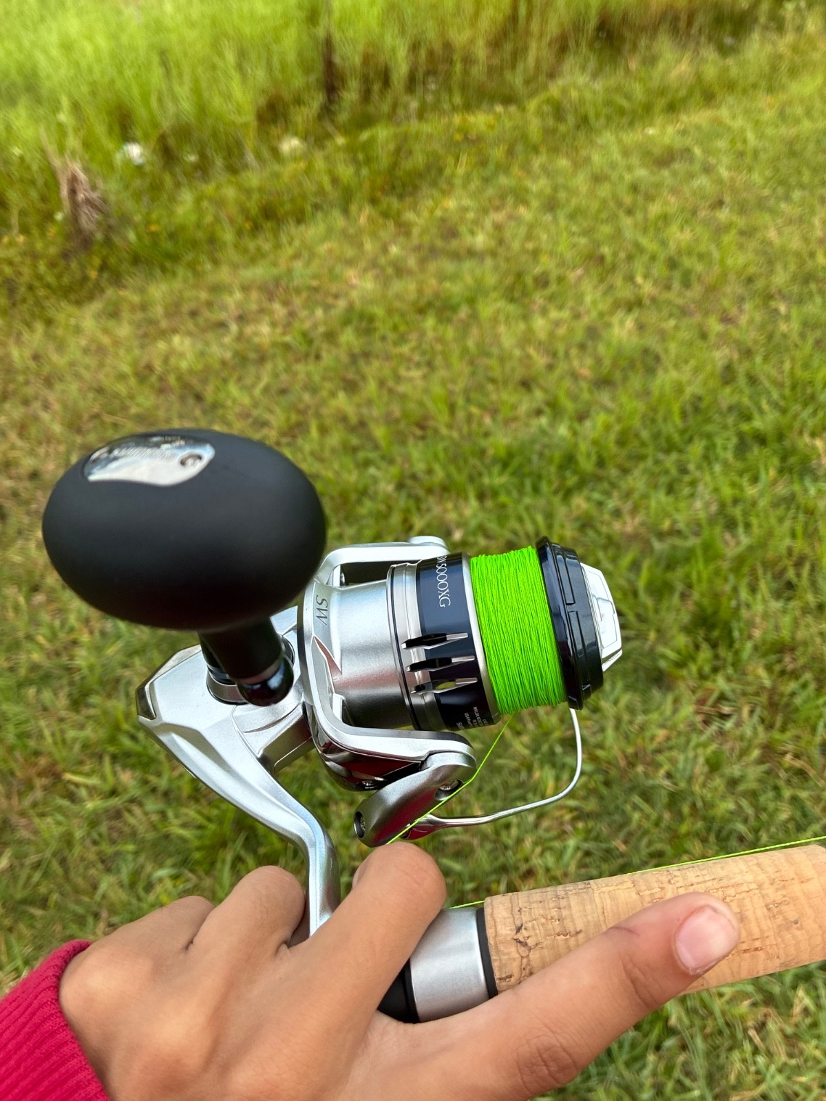 shimano saragosa 5000, grey ,small scratches nothing noticeable