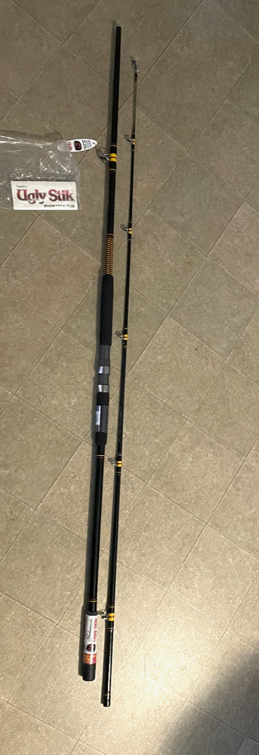 Ugly Stik – Big Water BWC1102 – 12Ft. Extra Heavy Rod 15-50lb Line 2Pc  – NEW