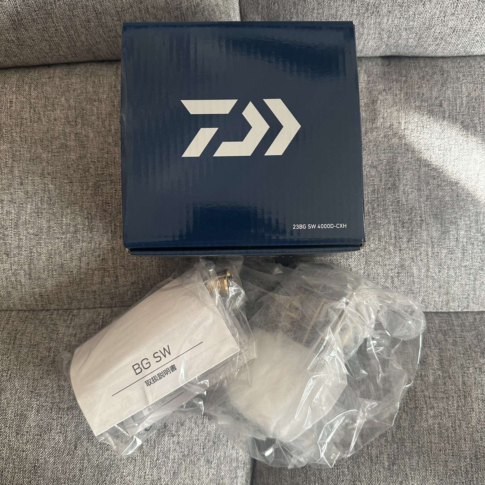 Daiwa 23 BG SW 4000D-CXH Spinning Reel Light offshore jigging Salt NEW JAPAN