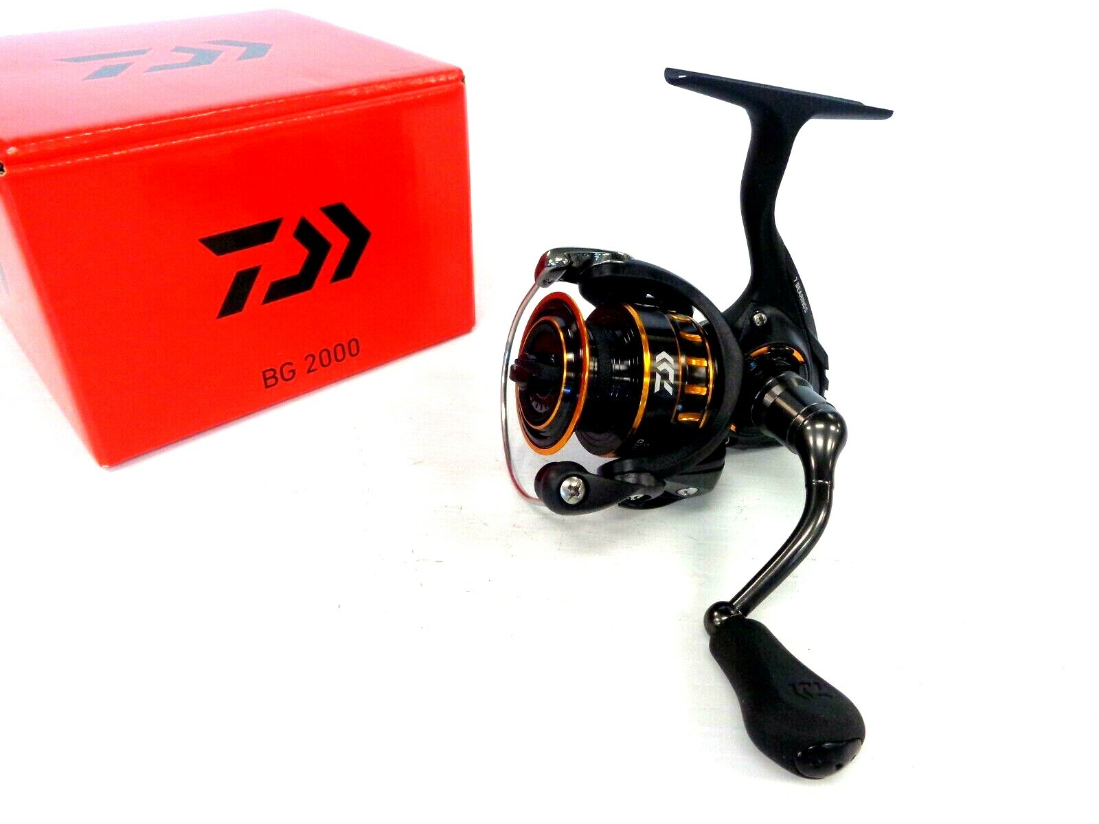 Daiwa BG 2000 Black and Gold Saltwater Spinning Reel BG2000 – NEW