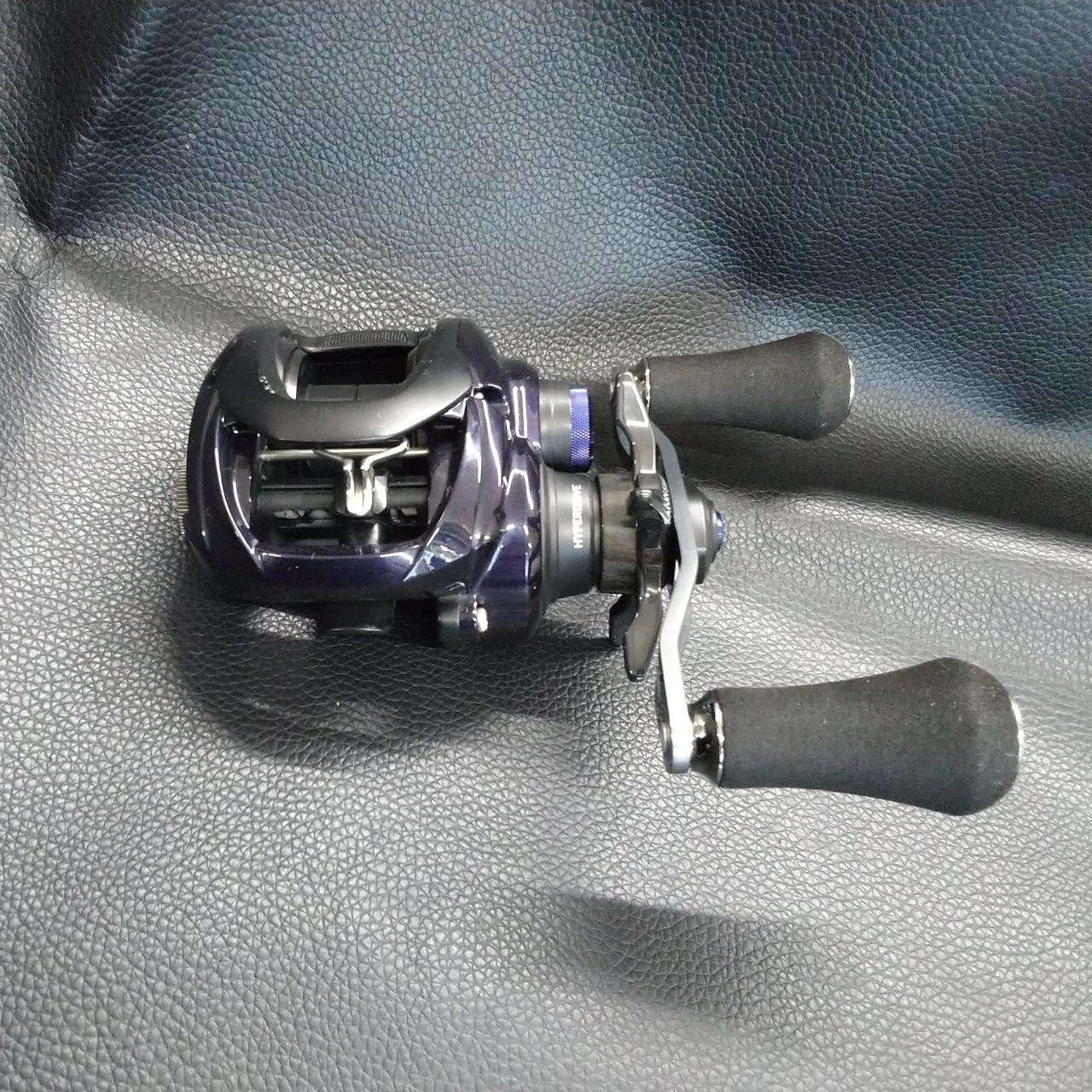 DAIWA 23 SALTIST TW 100XHL PE SPECIAL SPINNING REEL 976836