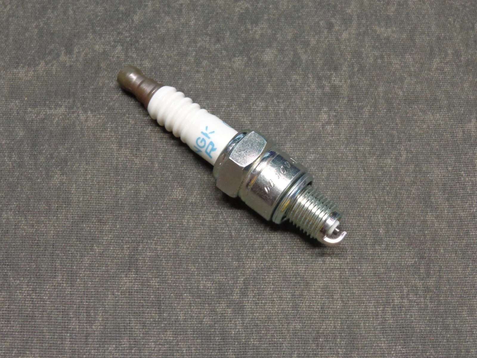 JIFFY Ice Auger 4 STROKE 4290 SPARK PLUG 4 CYCLE – 2 PACK