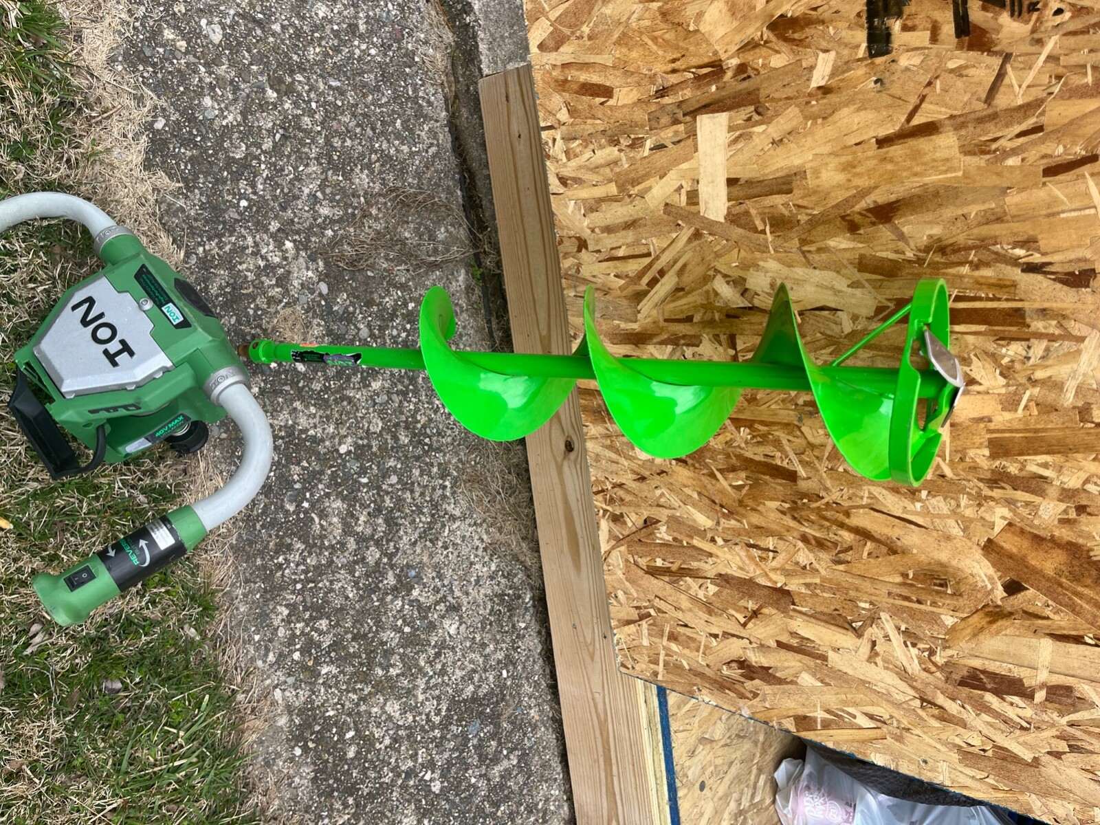 ION 8 inch Ice Fishing Auger