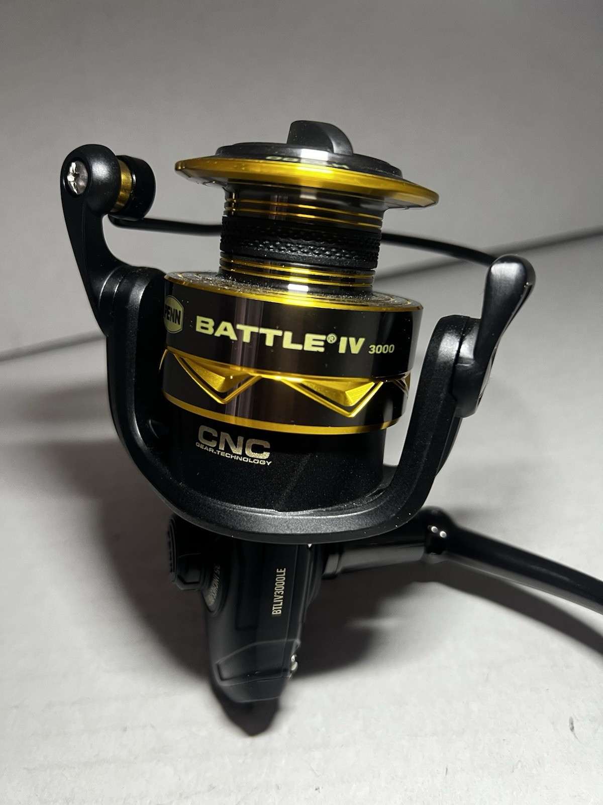 Penn Battle IV 3000LE Spinning Reel