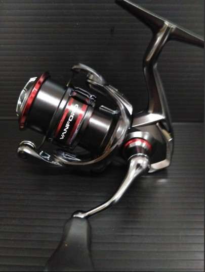 SHIMANO 20 Vanford C2000S Gear Ratio 5.1:1 Spinning Reel From Japan