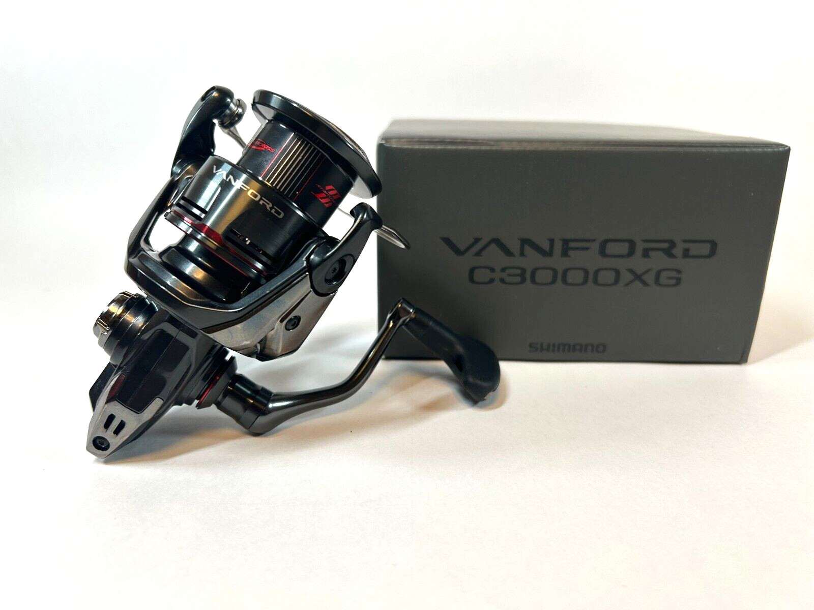Shimano 24 VANFORD C3000XG Spinning Reel Box All Saltwater New in Box