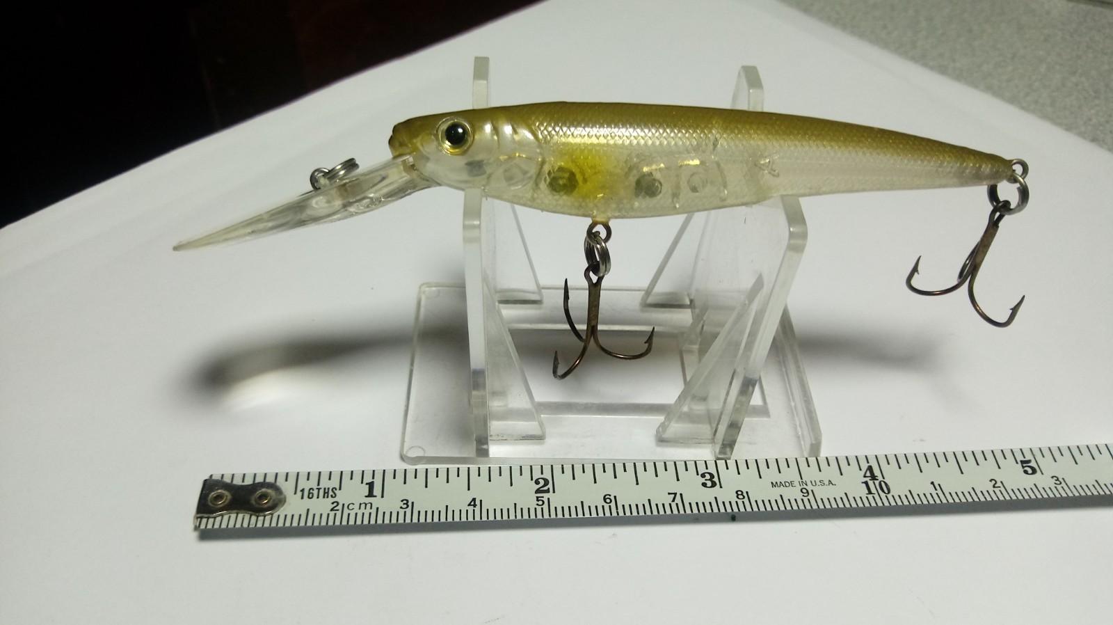 BERKLEY “FRENZY” FS9-M, 3 1/4″BODY, CLEAR SIDES,TAN BACK,MARKED, EXC.CONDITION