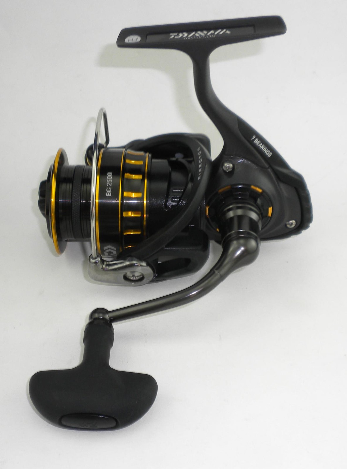 Daiwa  BG2500 Black Gold Spinning Reel Digigear System 5.6-1 for Braided or Mono