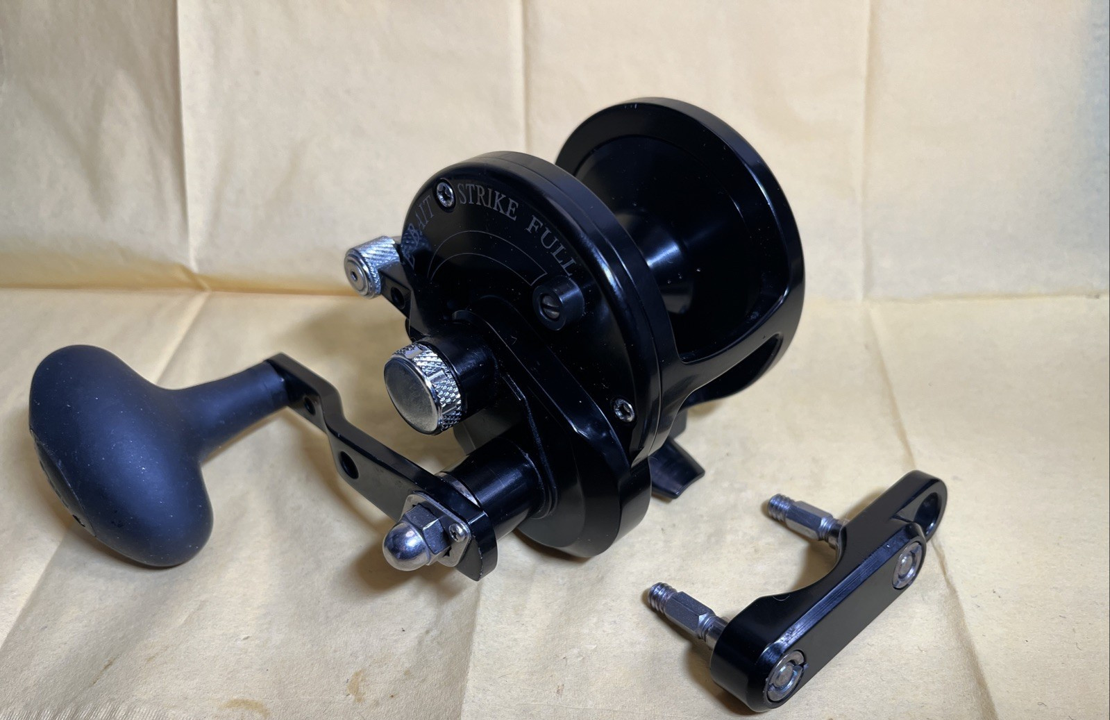 Avet JX 6.0 1st Gen Black Jigging Fishing Reel Cleaned & Fresh Service Nice!!!!