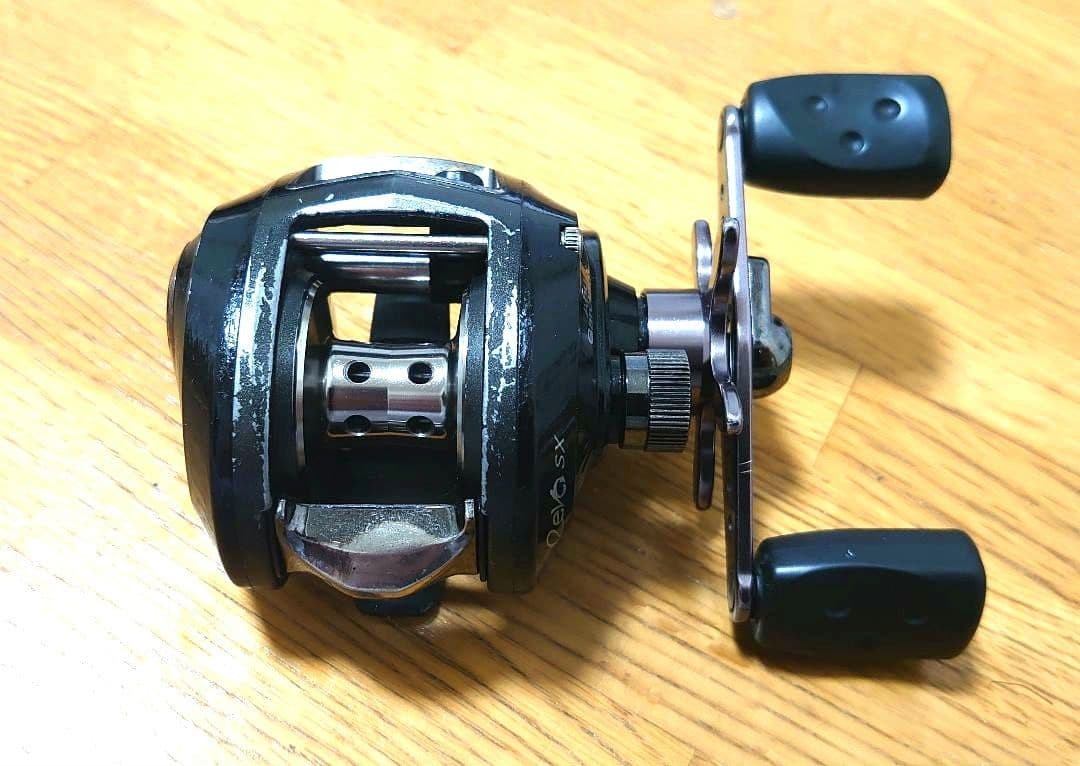 Abu Garcia Revo SX Casting Reel 7.1:1 RH Cleaned & Maintained Used