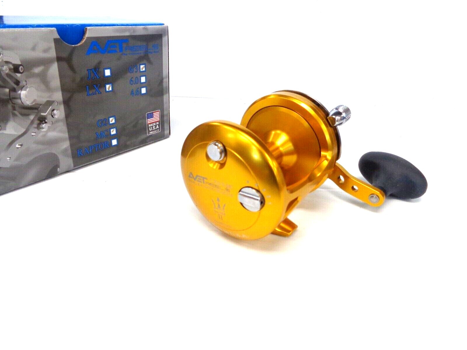 Avet LX6/3 G2 MC Cast Two-Speed Lever Drag Reel – Right Hand – GOLD