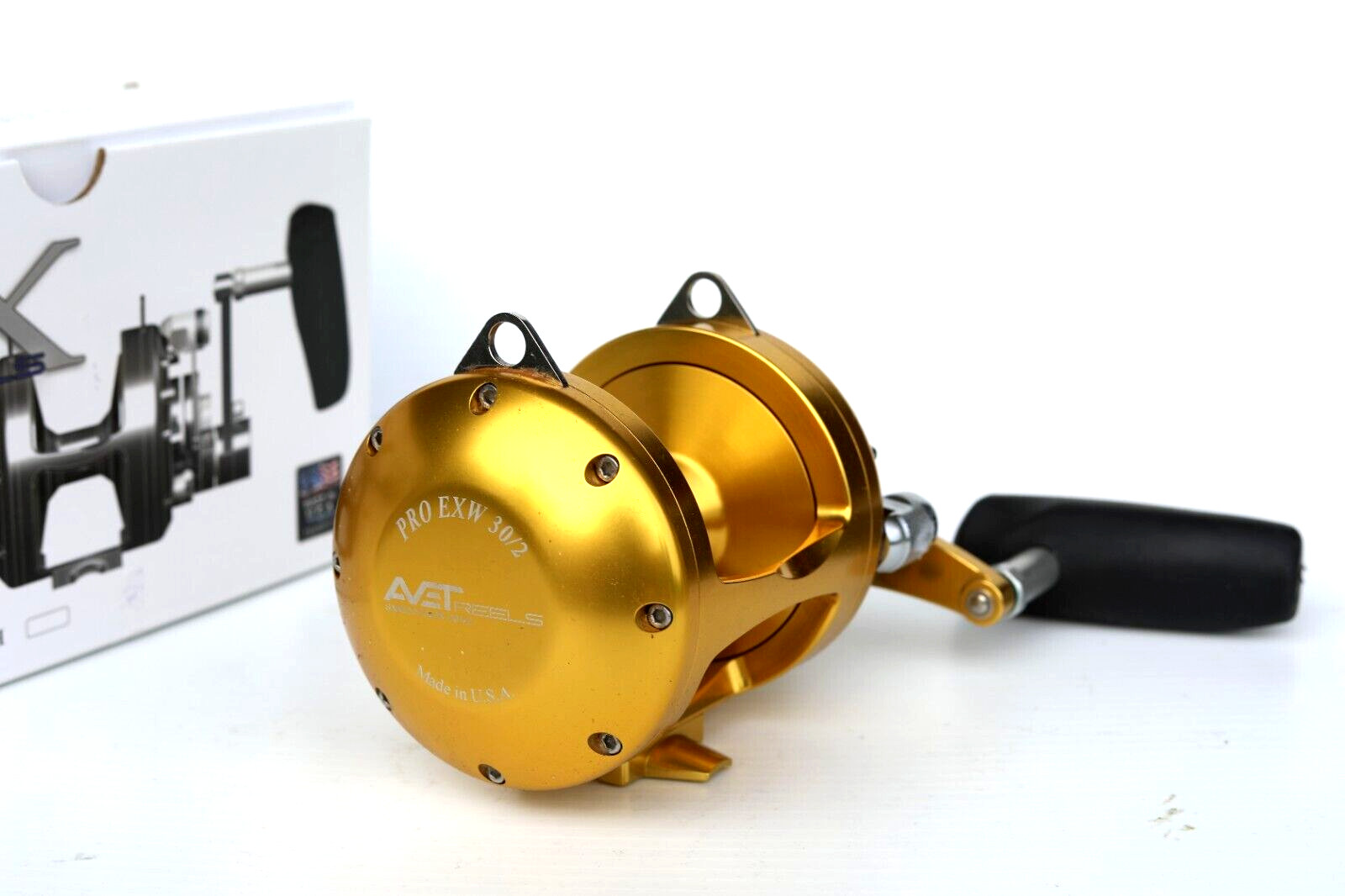 Avet EXW30/2 Two-Speed Lever Drag Reel EXW30/2 – GOLD – Right Handed NEW