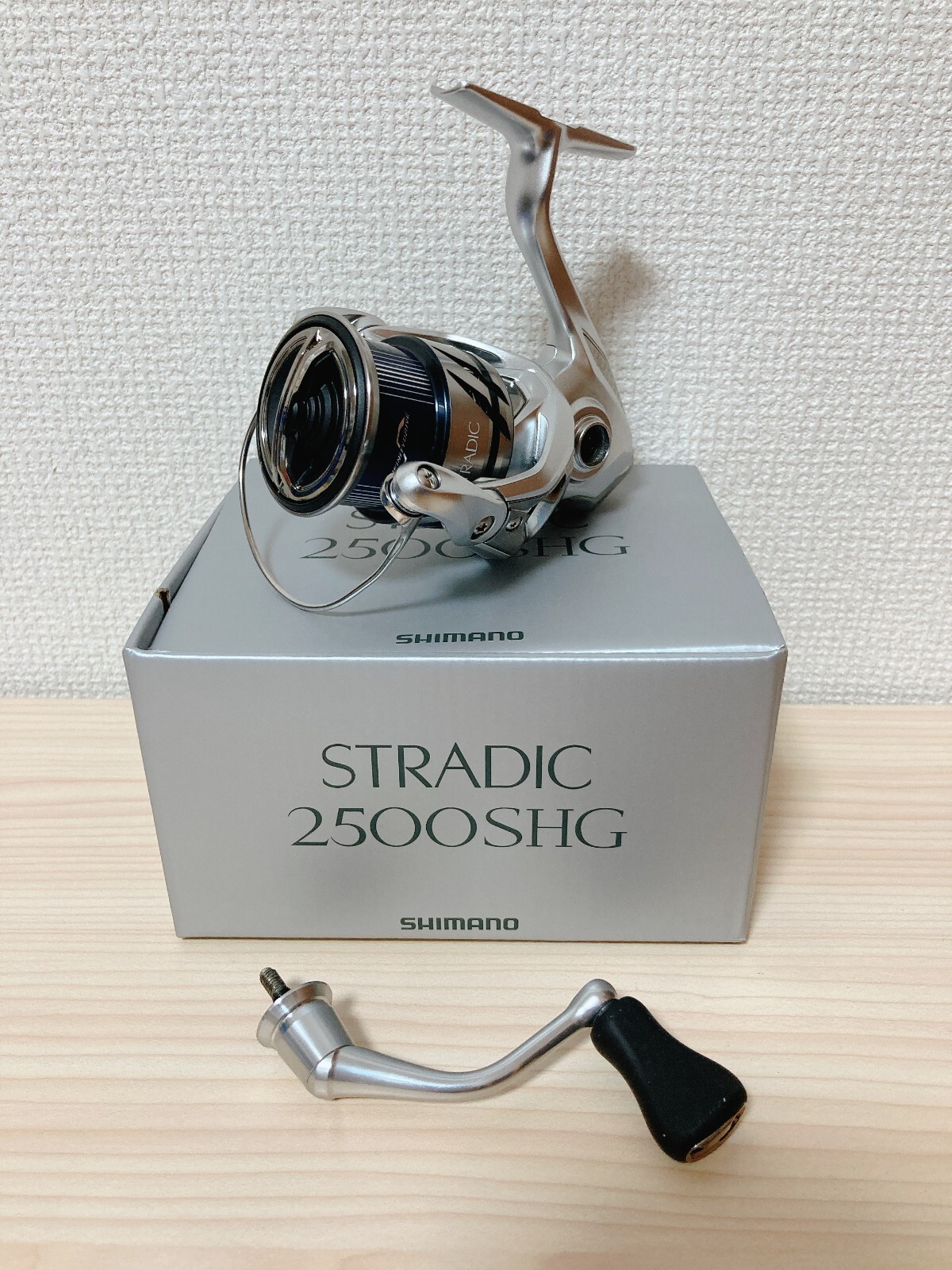 Spinning Reel 23 Stradic 2500SHG Gear Ratio 5.8:1 Fishing Reel IN BOX