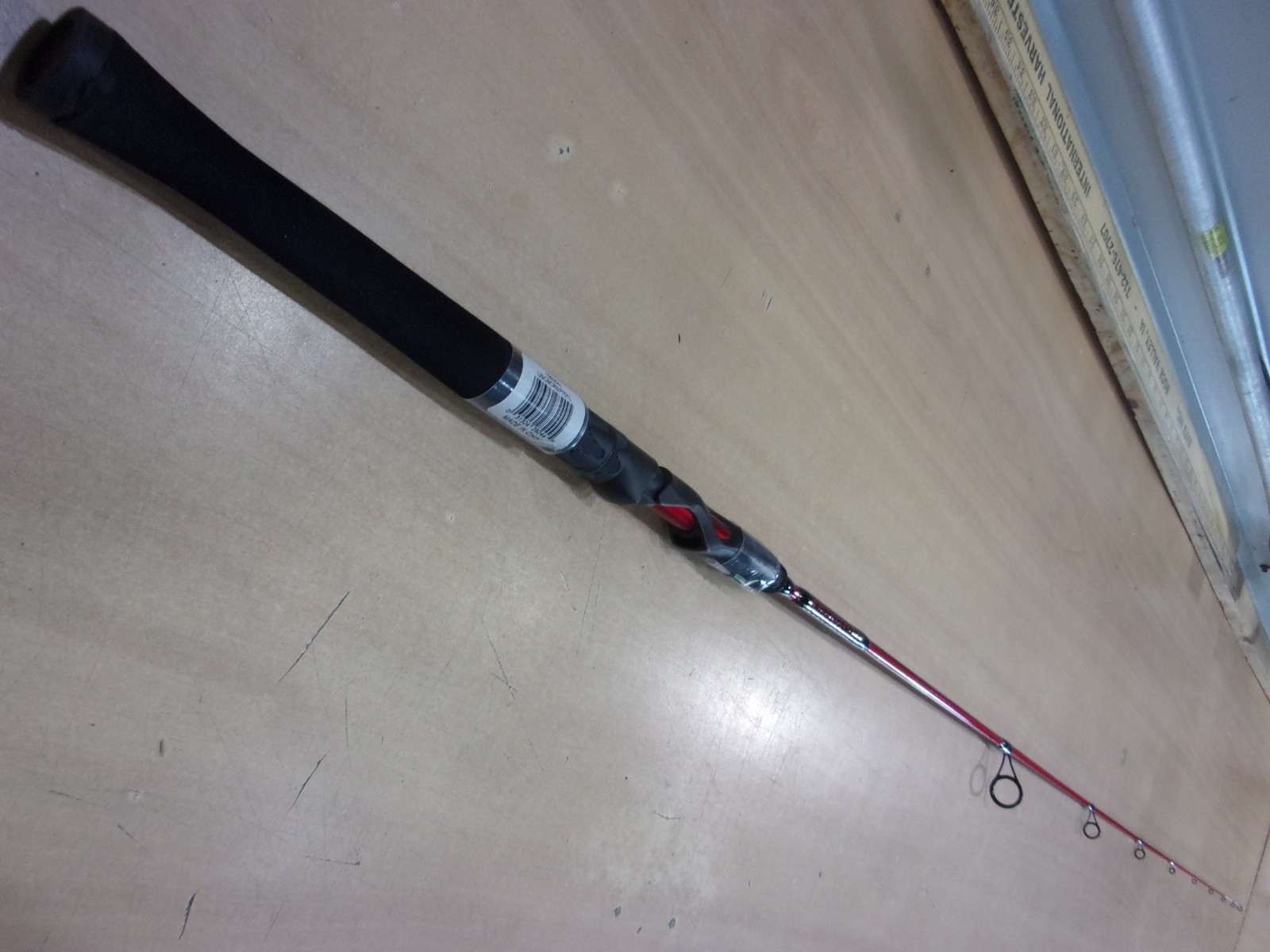 SHAKESPEARE UGLY STIK CARBON CRAPPIE  7 foot Light spinning rod