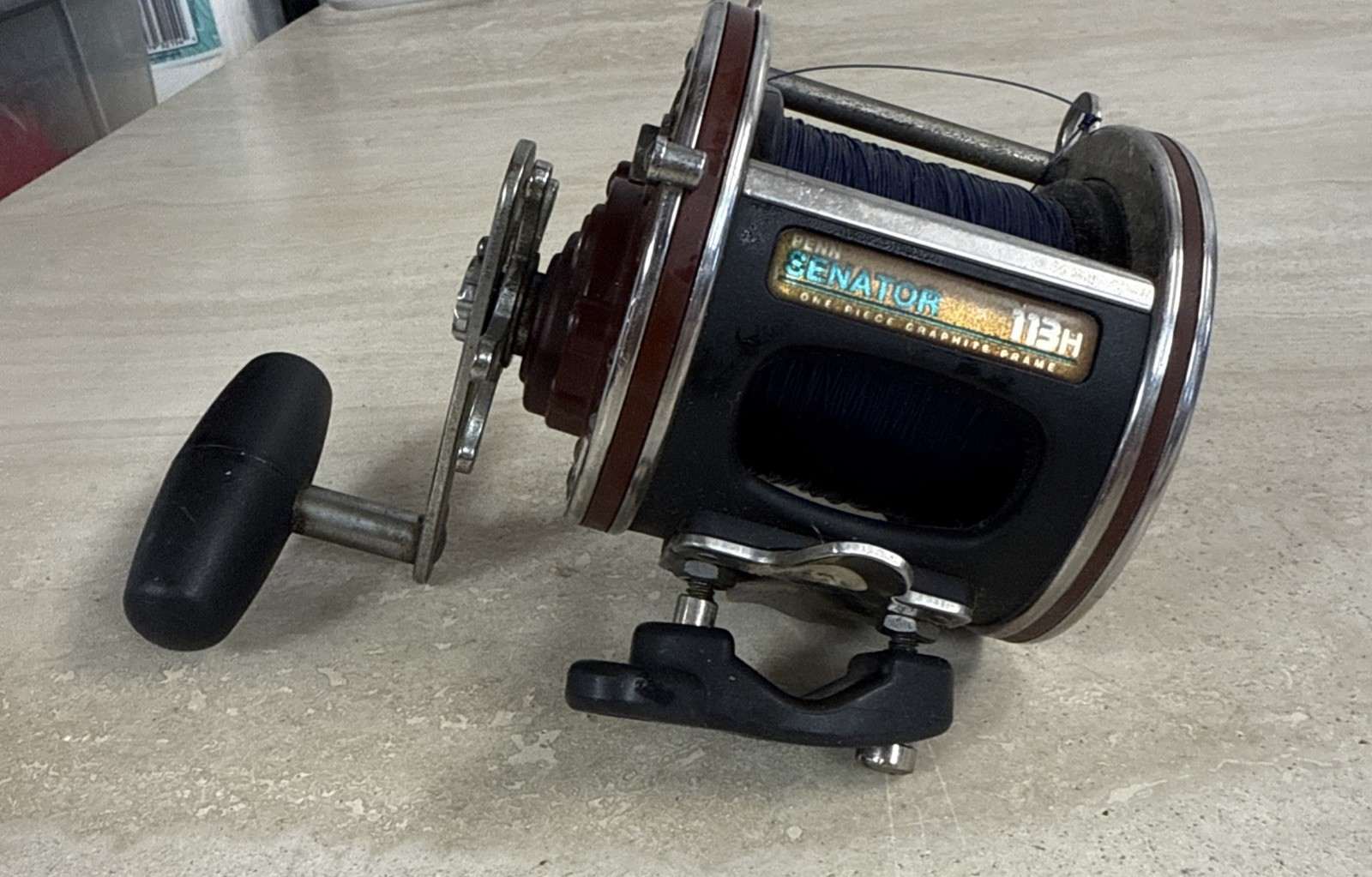 PENN SENATOR 4/0 113H STAR DRAG CONVENTIONAL SALTWATER REEL