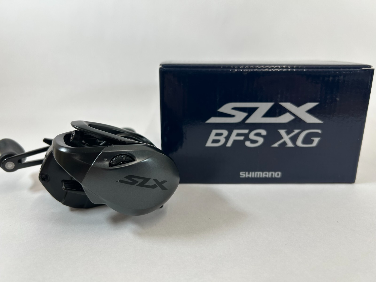 Shimano 21 SLX BFS XG Right 8.2 Casting Reel in Box