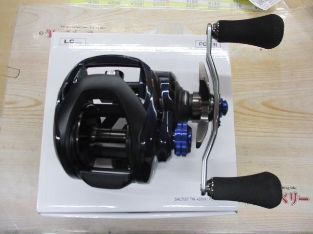 Daiwa 23 Saltist TW 400XH PE SP Bait Casting Reels Used