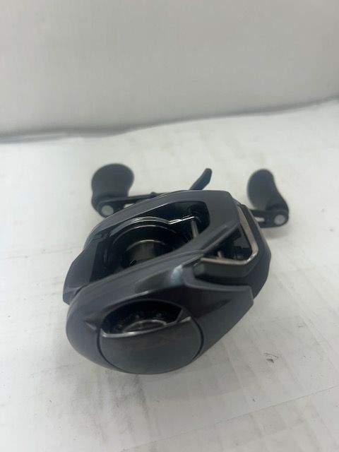 SHIMANO Baitcasting Reel SLX 71 Left 506644