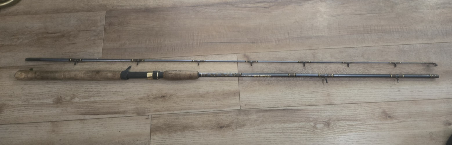 RARE SHAKESPEARE UGLY STIK / STEALTH STIK 2 PC 8′ 6″ MEDIUM /HEAVY FISHING POLE!