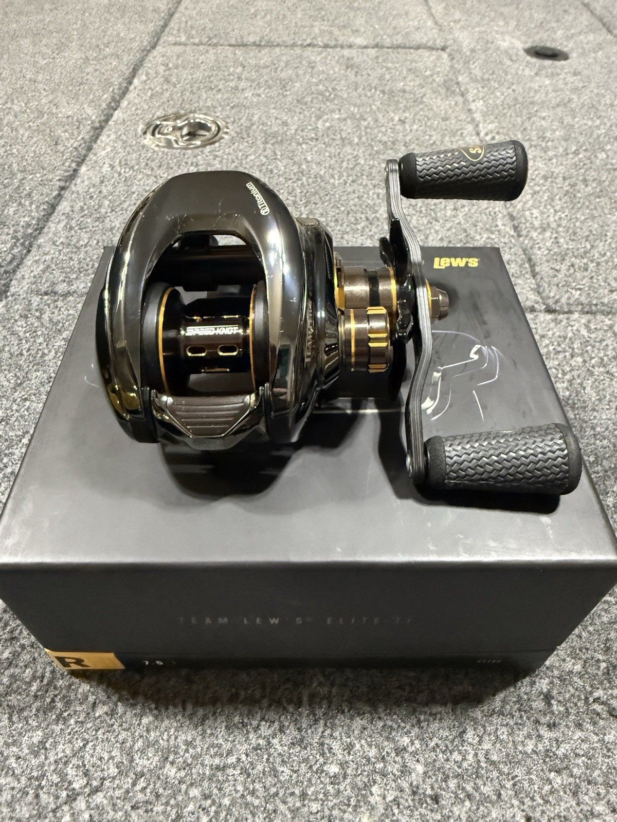 New In Box Team Lews Elite-Ti Right Hand Bait Cast Reel 7.5:1 Msrp-$450
