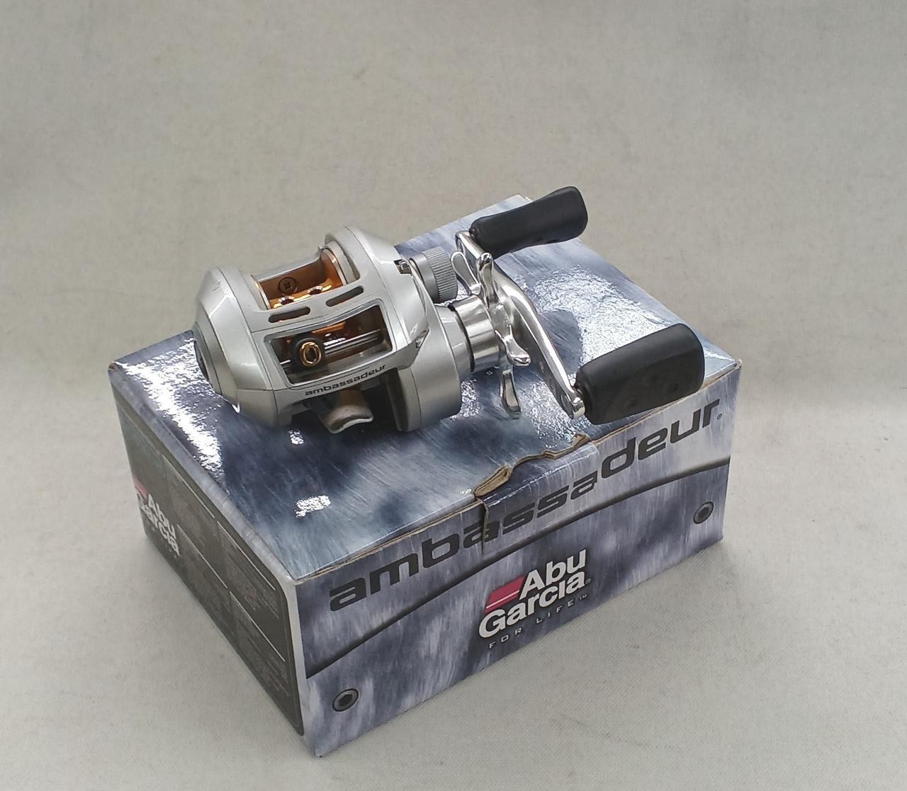 ABU GARCIA AMBASSADEUR REVO STX-LHS Bait Reel