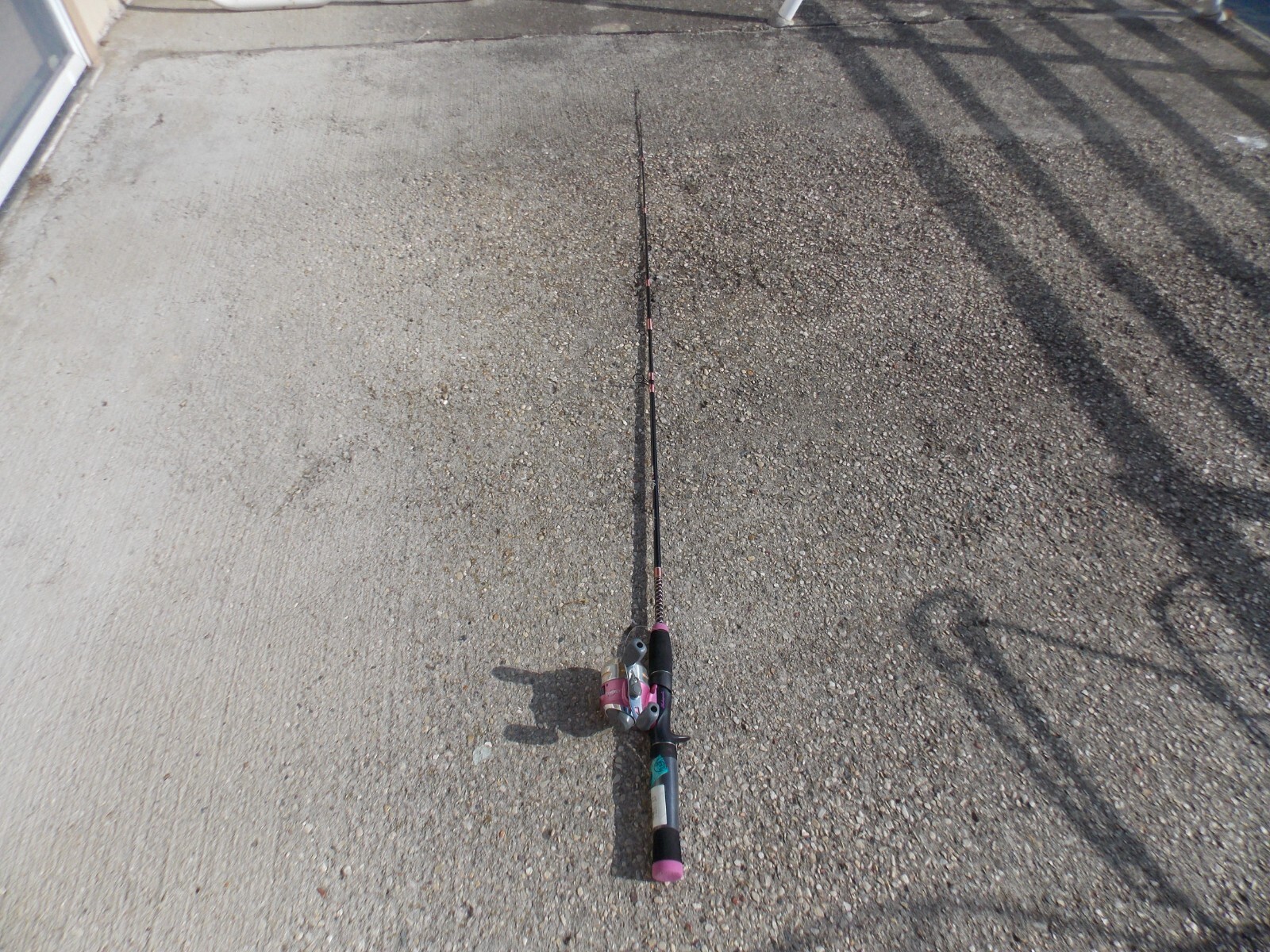 HTF  Lady Ugly Stik Combo (SCLADY 1100 56) Casting Rod & Reel  VERY CLEAN  12/25