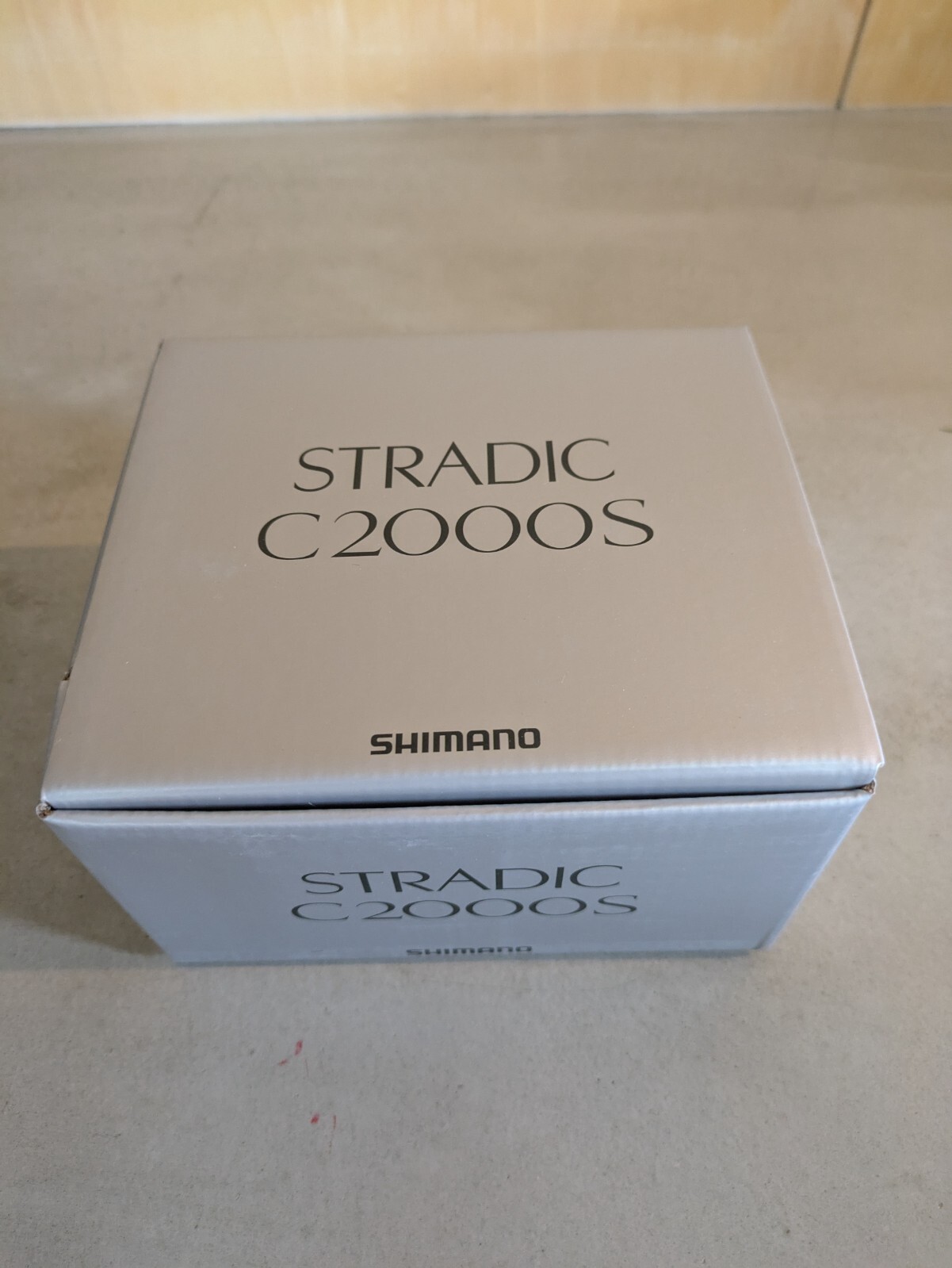 Shimano 23 Stradic C2000S Spinning Reel From Japan New