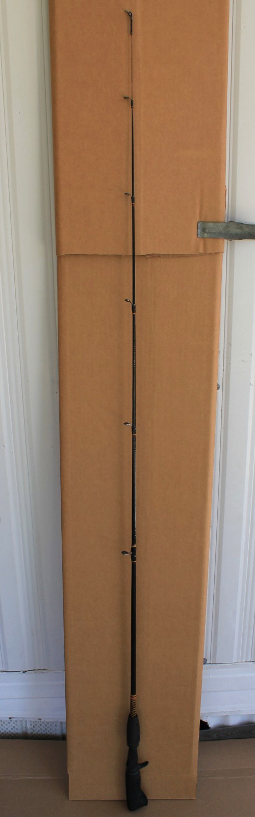 Shakespeare Ugly Stik BCL 1100 5′ 6″ Fishing Rod 1-Piece Medium Action 8-20lb