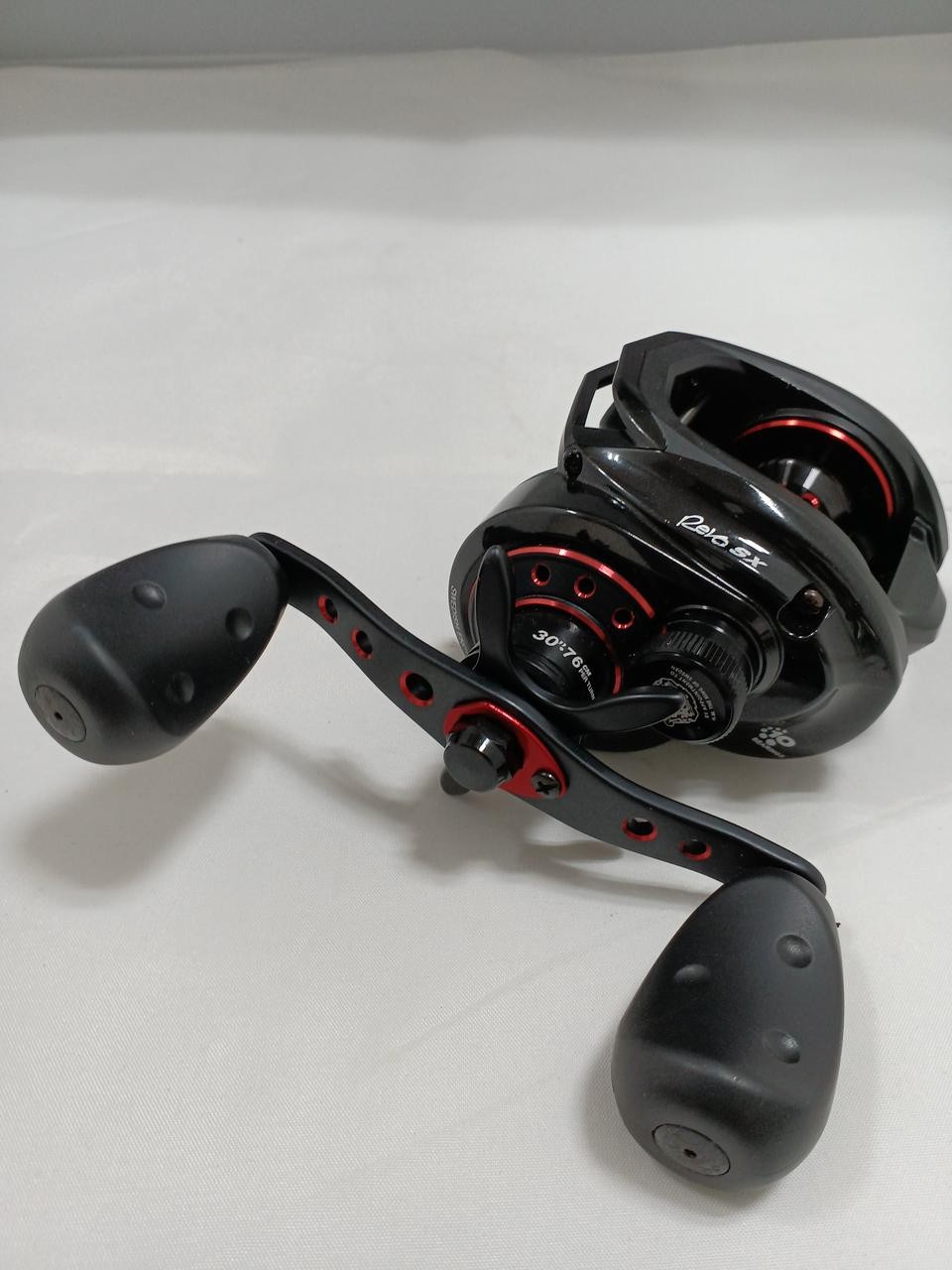 Abugarcia Revo4 Sx-Hs-L Bait Reel