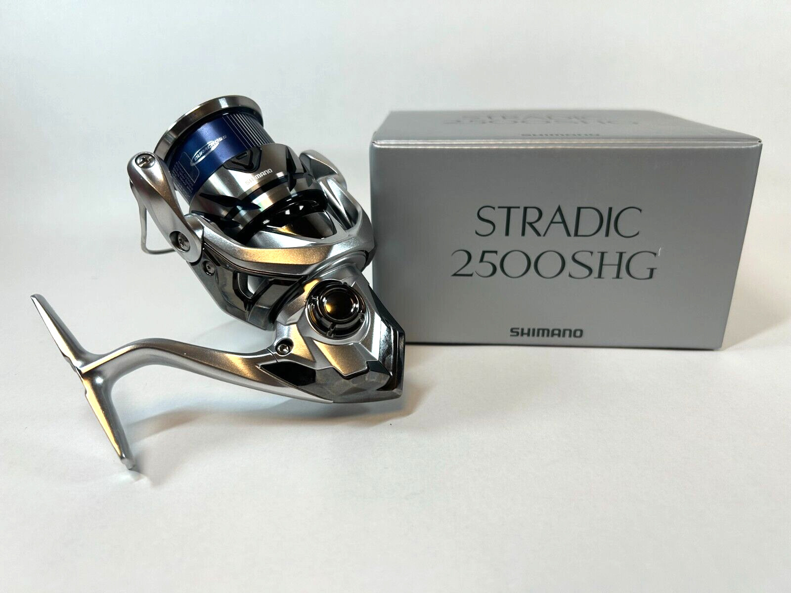 Shimano 23 STRADIC 2500SHG 5.8 Spinning Reel In Box High Performance Fishing