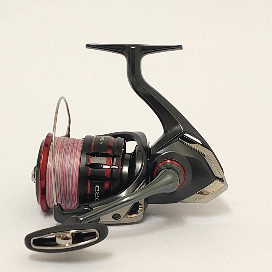 Used Shimano 20 Vanford 4000XG with reel stand no box