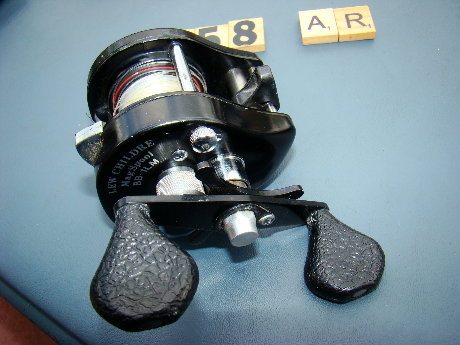 V8358 AR LEW’S BB-1LM SPEED SPOOL  BAITCASTER FISHING REEL