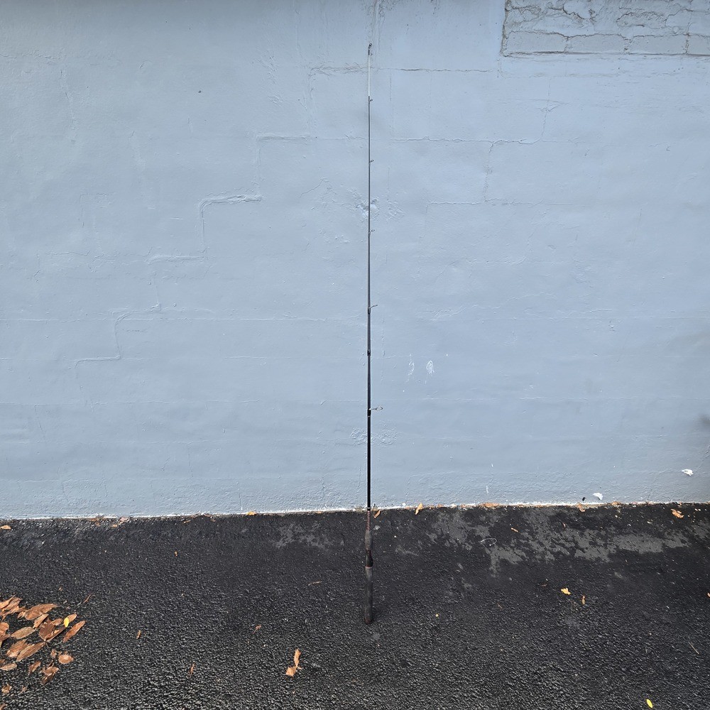 Ugly Stik GX2 Spinning Rod USSP662M 6’6” Medium Fast 2‑Pc 6‑15 lb Clear Tip